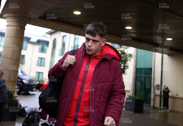 050226 - Wales Rugby Travel to Twickenham for their first Six Nations game against England - Dafydd Jenkins