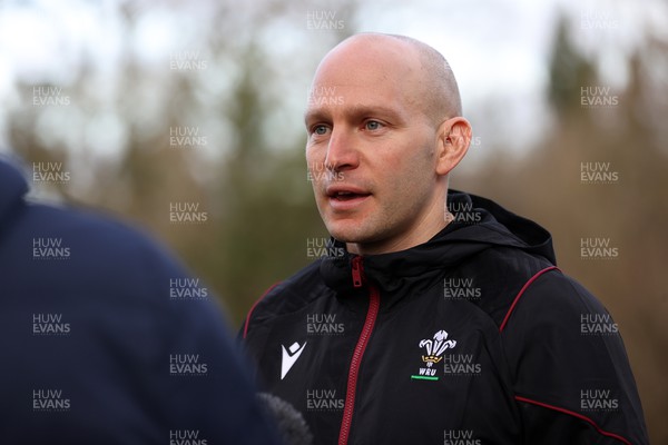 300124 - Wales Rugby U20s Press Conference - Head Coach Richard Whiffin speaks to the media