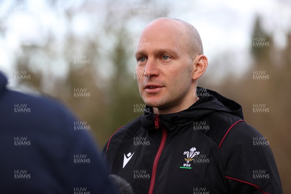 300124 - Wales Rugby U20s Press Conference - Head Coach Richard Whiffin speaks to the media