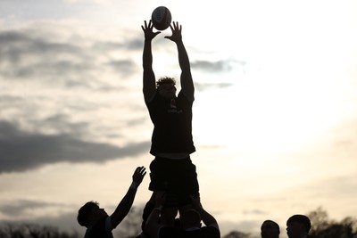 110325 - Wales U20s Training - Line out