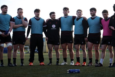 110325 - Wales U20s Training - Team huddle