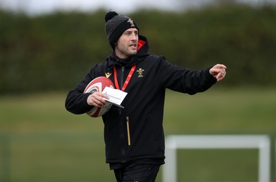 110325 - Wales U20s Training - Defence Coach Scott Sneddon