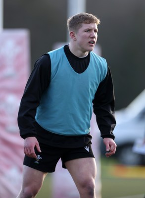 110325 - Wales U20s Training - Harry Beddall