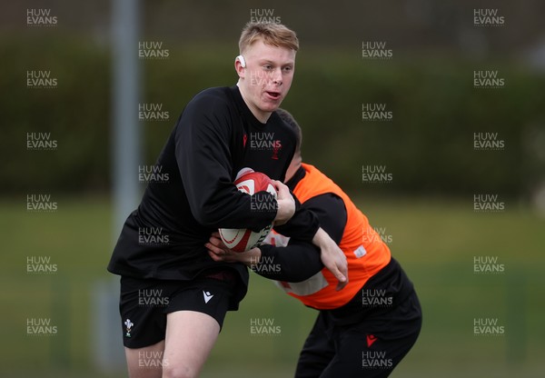 110325 - Wales U20s Training - Lewis Edwards