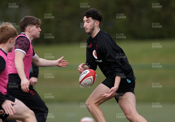 110325 - Wales U20s Training - Elis Price