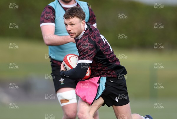 110325 - Wales U20s Training - Tom Bowen