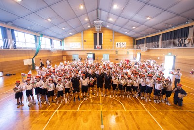 020725 - Picture shows the Welsh Rugby Team visiting Shinozaki Junior High School in Kitakyushu - 