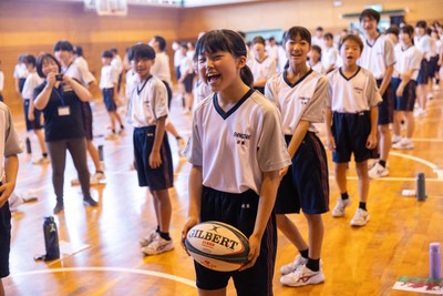 020725 - Picture shows the Welsh Rugby Team visiting Shinozaki Junior High School in Kitakyushu - 