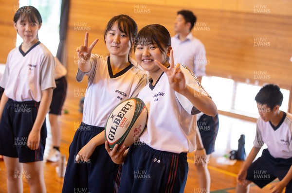 020725 - Picture shows the Welsh Rugby Team visiting Shinozaki Junior High School in Kitakyushu - 
