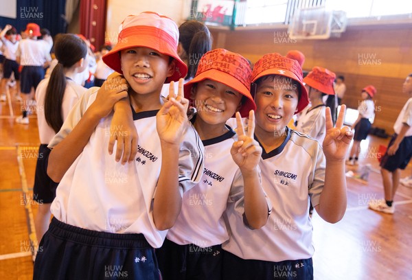 020725 - Picture shows the Welsh Rugby Team visiting Shinozaki Junior High School in Kitakyushu - 