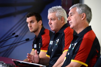 310815 - Wales Rugby World Cup Squad Announcement -WRU Chairman Gareth Davies names the Wales Rugby World Cup squad with head coach Warren Gatland and captain Sam Warburton (left)