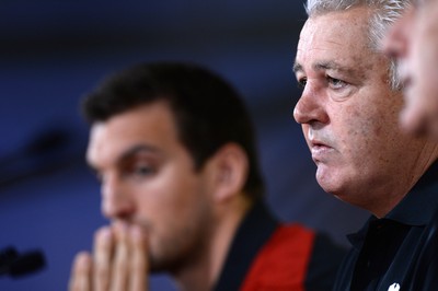 310815 - Wales Rugby World Cup Squad Announcement -Warren Gatland and captain Sam Warburton (left) during the naming of the Wales Rugby World Cup squad