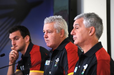 310815 - Wales Rugby World Cup Squad Announcement -WRU Chairman Gareth Davies names the Wales Rugby World Cup squad with head coach Warren Gatland and captain Warburton (left)