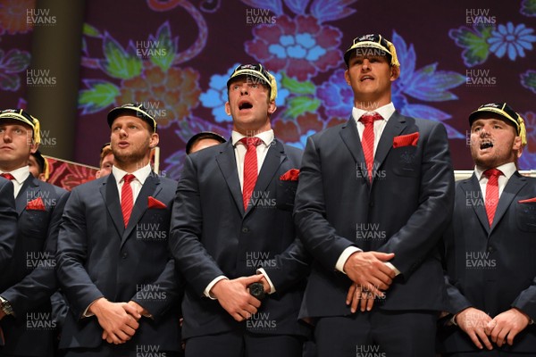 160919 - Wales Rugby World Cup Welcome Ceremony - The Welsh squad sing after receiving their Rugby World Cup caps