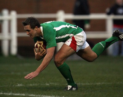 01.04.09 Wales U20 Select v Japan U20... Wales' Ashley Beck scores try. 