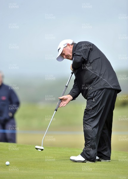 150613 - Speedy Services - Wales Senior Open - Royal Porthcawl Golf Club -    Ian Woosnam in action  