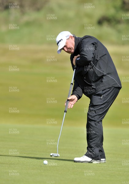 150613 - Speedy Services - Wales Senior Open - Royal Porthcawl Golf Club -    Ian Woosnam in action  