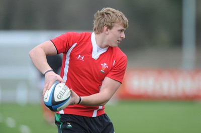 24.11.09 - Wales Sevens Rugby Training - Jevon Groves during training. 