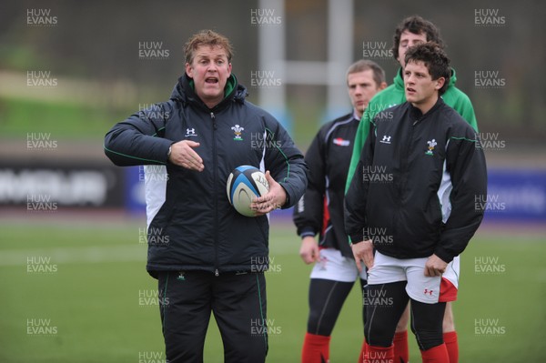 24.11.09 - Wales Sevens Rugby Training - Conditioning coach Huw Wiltshire during training. 