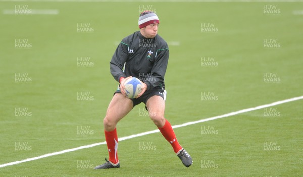 24.11.09 - Wales Sevens Rugby Training - Justin Tipuric during training. 