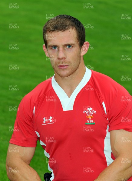15.09.10-Wales Sevens Squad and Management. Ifan Evans. 