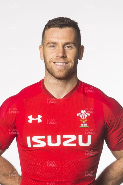 301017 - Wales Rugby Squad - Gareth Davies
