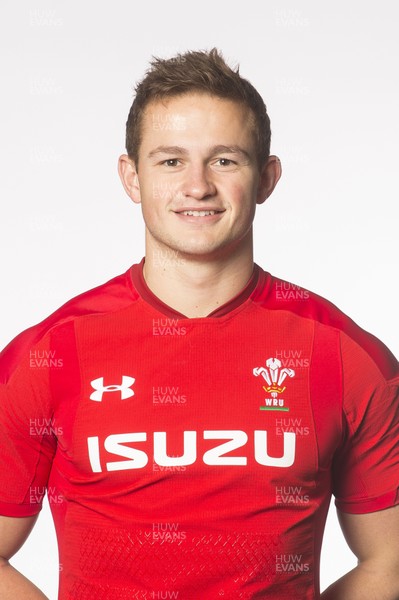 301017 - Wales Rugby Squad - Hallam Amos