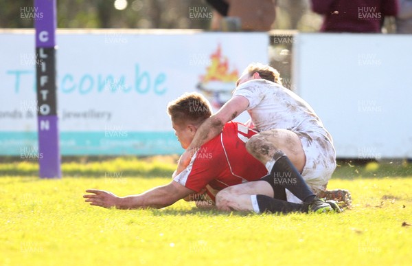 170313 - Wales Students v England Students, Clifton RFC - Wales' Jonathan Howard crosses to score try