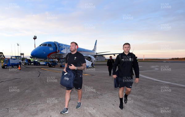 140618 - Wales Rugby Squad Arrive in Santa Fe - Ross Moriarty and Tom Prydie arrives in Santa Fe