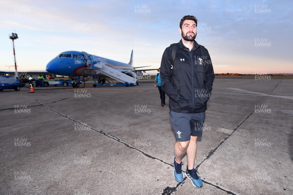 140618 - Wales Rugby Squad Arrive in Santa Fe - Cory Hill arrives in Santa Fe