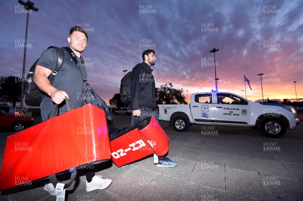 140618 - Wales Rugby Squad Arrive in Santa Fe - Ellis Jenkins and Cory Hill arrives in Santa Fe