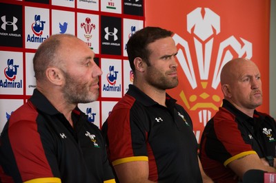 090517 - Wales Rugby Tour Squad Announcement - Wales Tour captain Jamie Roberts, with coaches Robin McBryde, left and Shaun Edwards, at the announcement of the Wales Summer Tour Squad for the matches against Tonga and Samoa