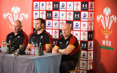 090517 - Wales Rugby Tour Squad Announcement - Wales Tour captain Jamie Roberts, with coaches Robin McBryde, left and Shaun Edwards, at the announcement of the Wales Summer Tour Squad for the matches against Tonga and Samoa