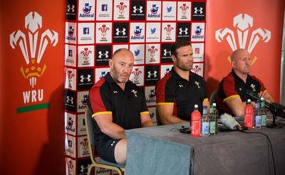 090517 - Wales Rugby Tour Squad Announcement - Wales Tour captain Jamie Roberts, with coaches Robin McBryde, left and Shaun Edwards, at the announcement of the Wales Summer Tour Squad for the matches against Tonga and Samoa