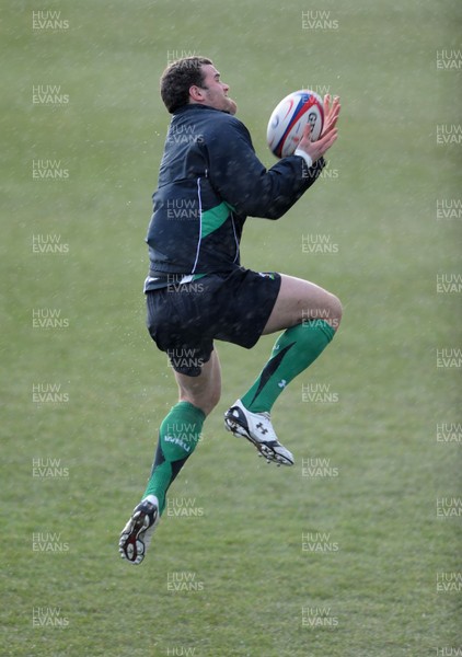 01.02.10 - Wales Rugby Training - Jamie Roberts takes high ball during training. 