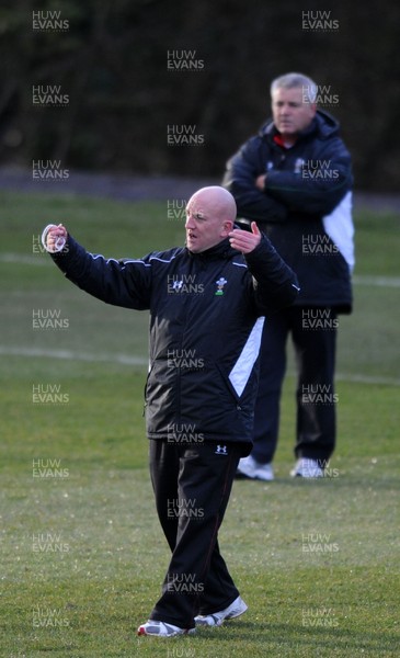 01.02.10 - Wales Rugby Training - Wales defence coach Shaun Edwards makes a point during training. 