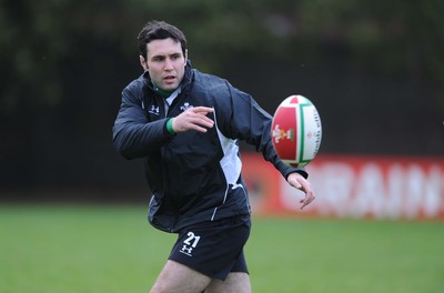 03.11.08 ... Wales Rugby Training session, Sophia Gardens, Cardiff -  Stephen Jones during training session 