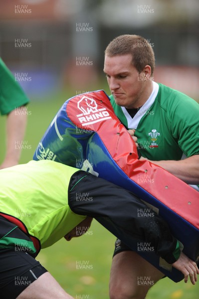03.11.08 ... Wales Rugby Training session, Sophia Gardens, Cardiff -  Gethin Jenkins during training session 