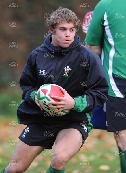 03.11.08 - Wales Rugby Training - Leigh Halfpenny in action during training. 