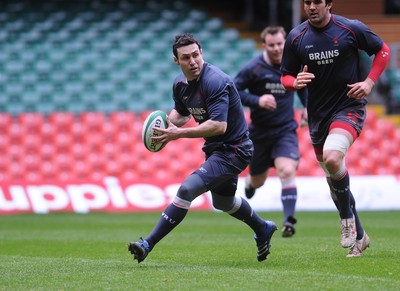 05.03.08 - Wales Rugby  Stephen Jones takes part in a training session ahead of his sides' clash against Ireland 