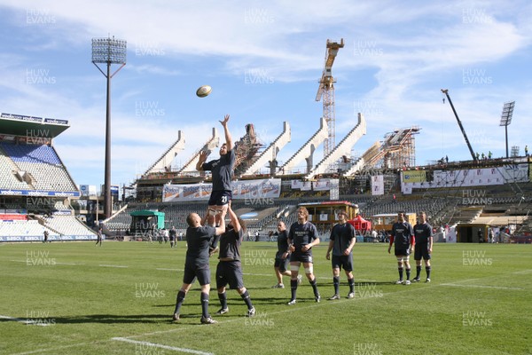 06.06.08 Wales rugby in S.Africa... Wales Ian Gough practises lineouts  during the Captains Run at  the stadium in Bloemfontein which is still being renovated.   