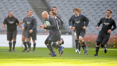 07.03.08 - Wales Rugby Training - Tom Shanklin in action during training 