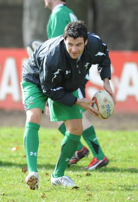 09.03.09 - Wales Rugby Training - Mike Phillips in action during training. 