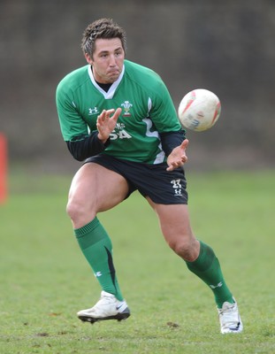 09.03.09 - Wales Rugby Training - Gavin Henson in action during training. 