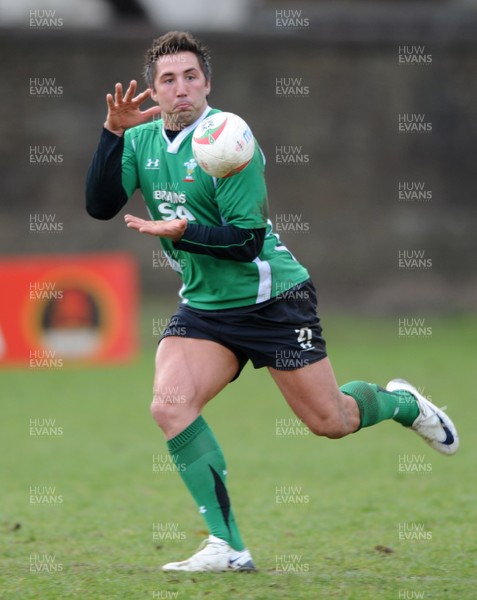 09.03.09 - Wales Rugby Training - Gavin Henson in action during training. 