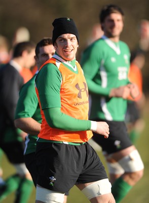 11.02.10 - Wales Rugby Training - Alun Wyn Jones during training. 