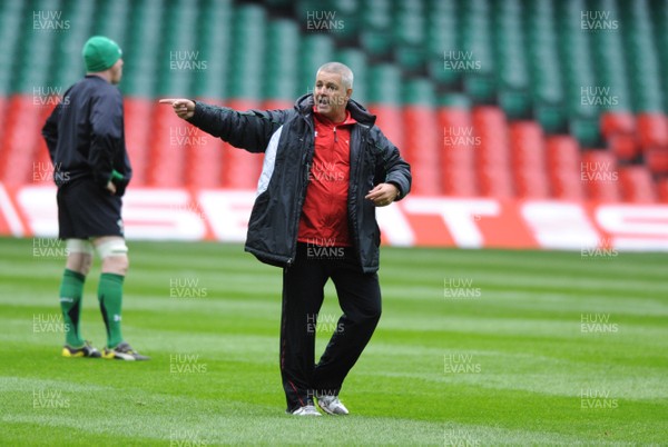 12.02.09 - Wales Rugby Training - Wales coach, Warren Gatland makes a point during training. 