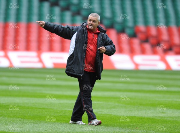 12.02.09 - Wales Rugby Training - Wales coach, Warren Gatland makes a point during training. 