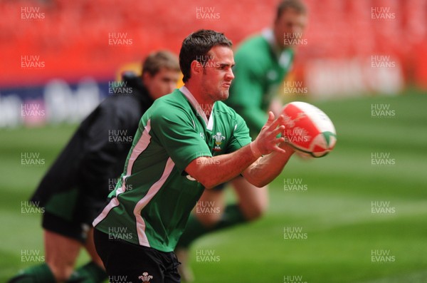12.02.09 - Wales Rugby Training - Lee Byrne in action during training. 
