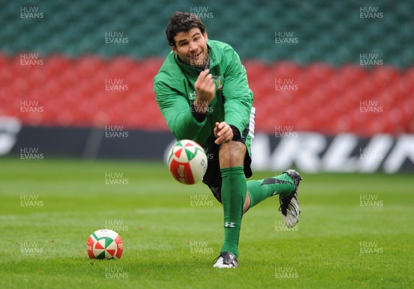 12.02.09 - Wales Rugby Training - Mike Phillips in action during training. 